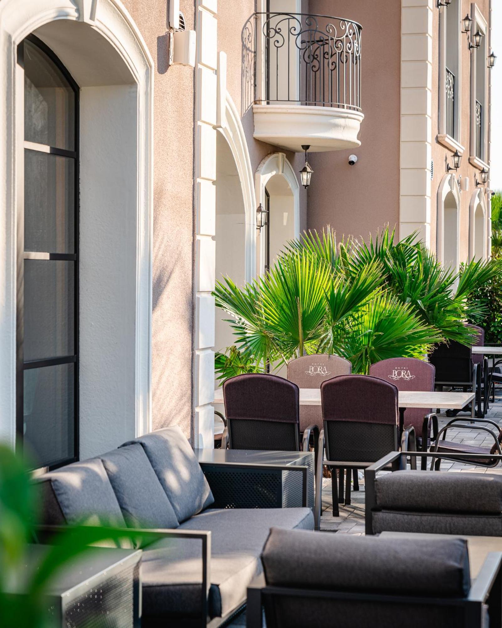 Boutique Hotel Bora & Villas Garamm Pakostane Exterior photo