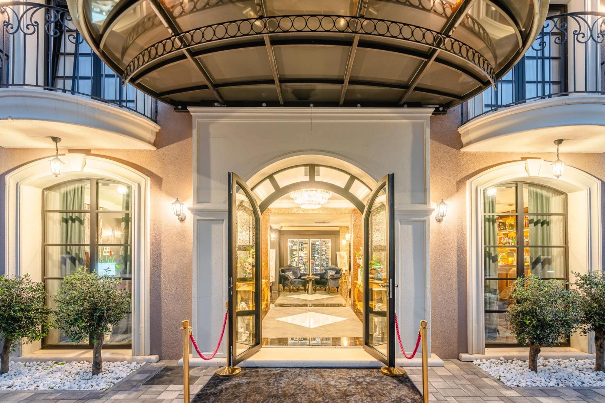 Boutique Hotel Bora & Villas Garamm Pakostane Exterior photo