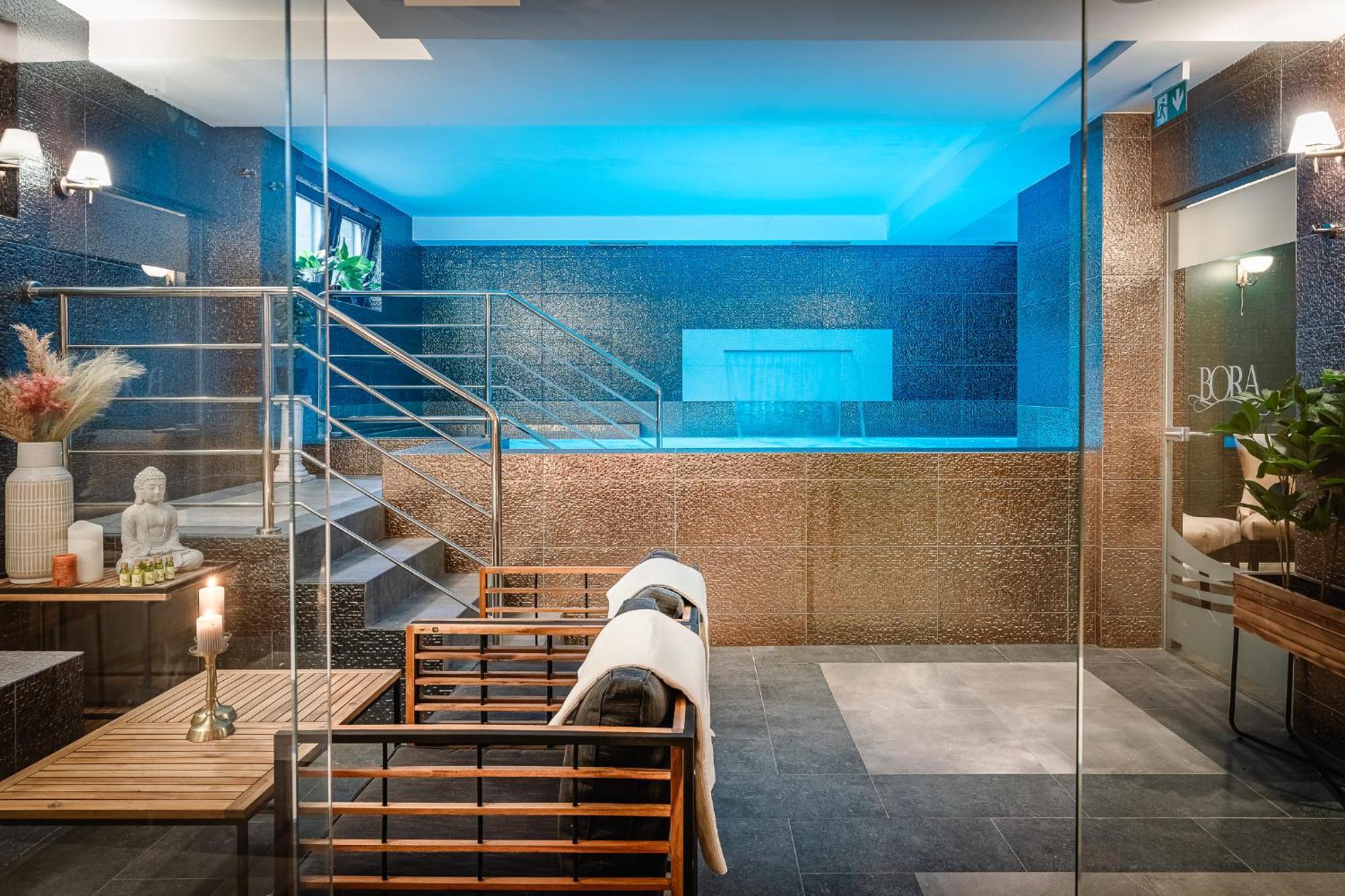 Boutique Hotel Bora & Villas Garamm Pakostane Exterior photo
